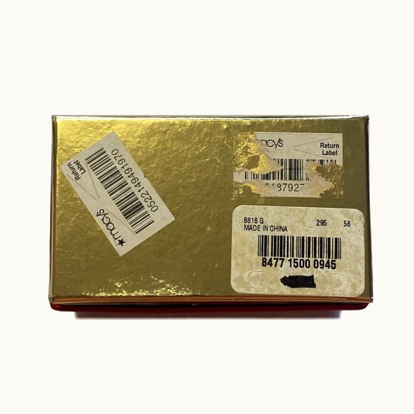 Macy's Holiday Lane Tree Watch - Picture 5 of 5